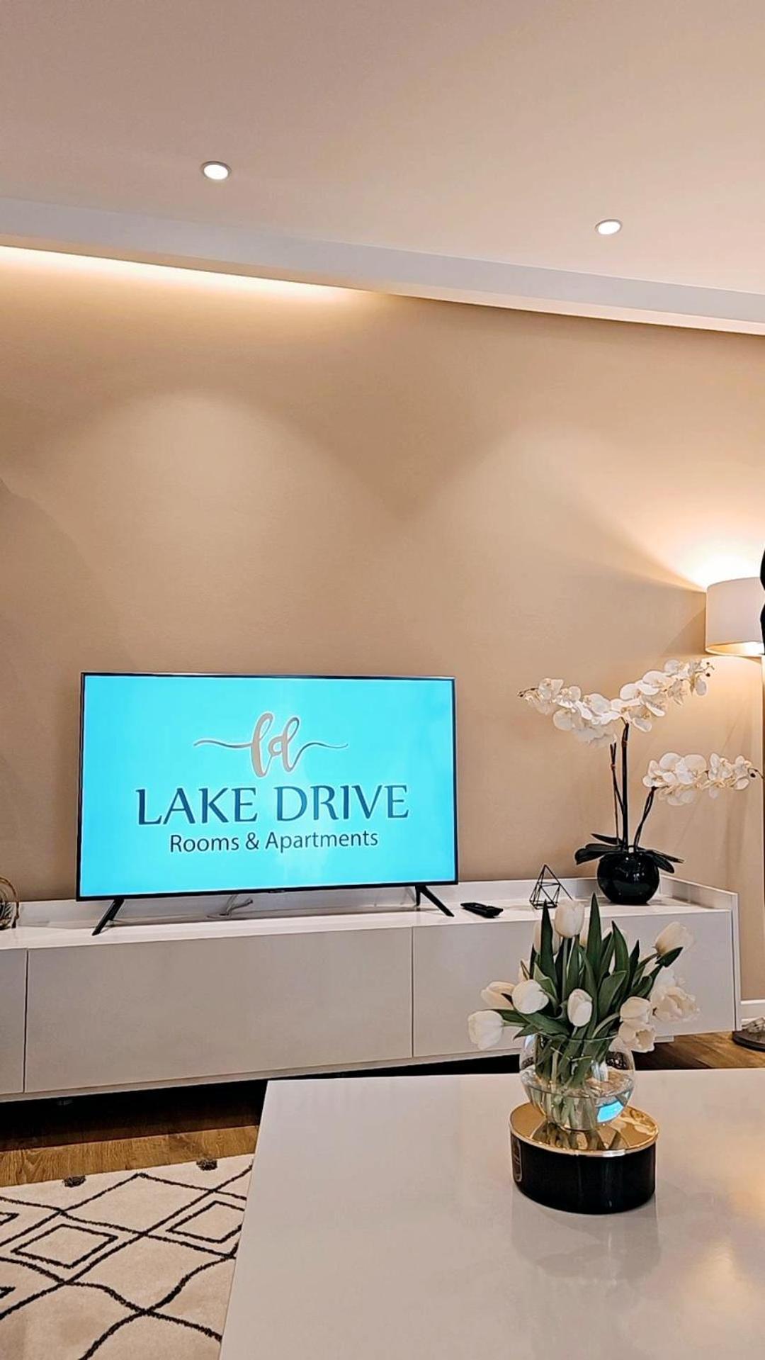 Lake Drive Rooms&Apartments Tirana Zewnętrze zdjęcie