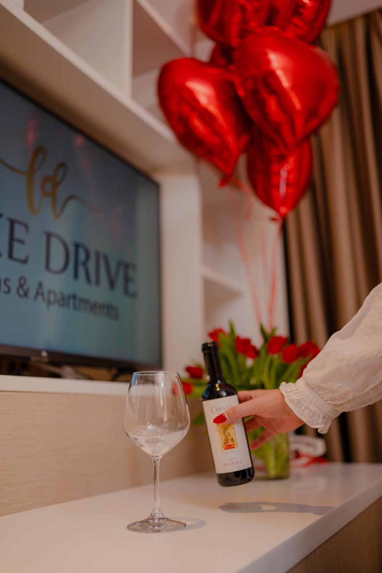 Lake Drive Rooms&Apartments Tirana Zewnętrze zdjęcie